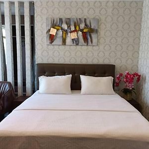 Premium King Room